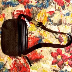 Micheal kors fanny pack